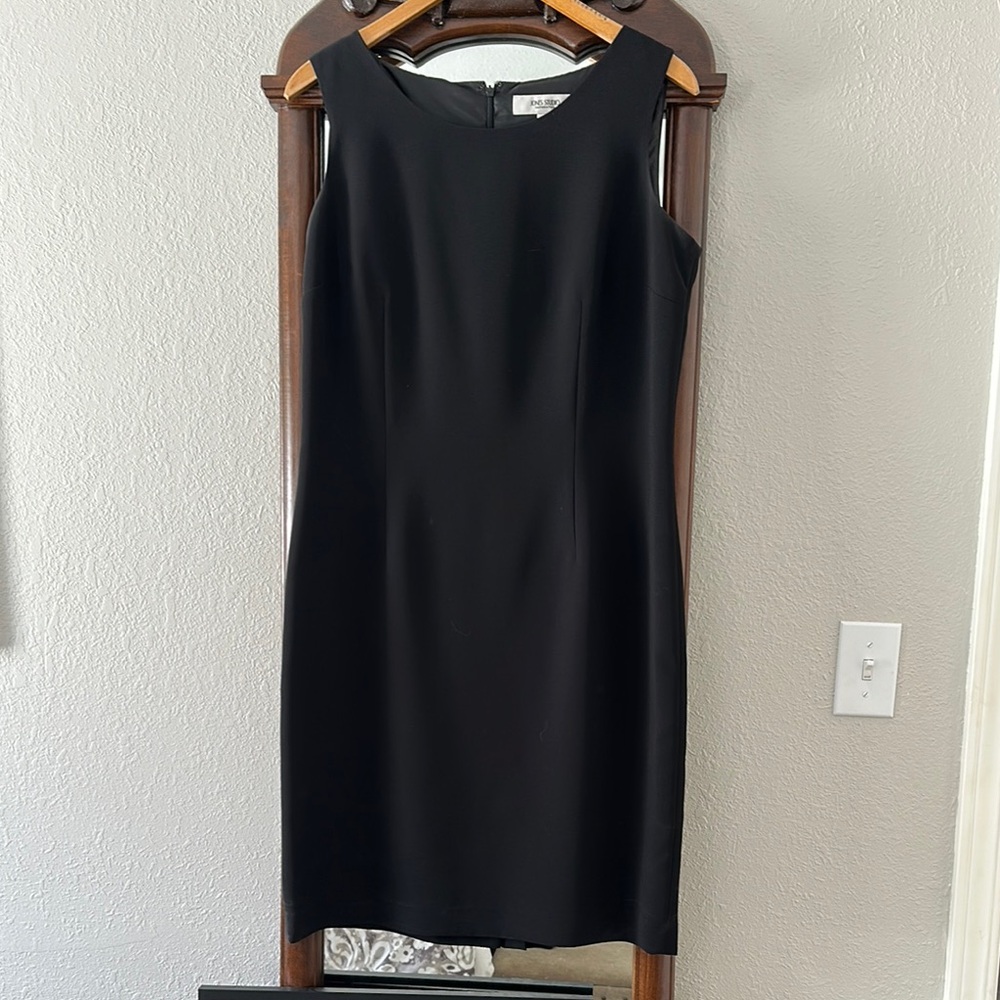 Jones Studio Black Halter Sheath Midi Dress